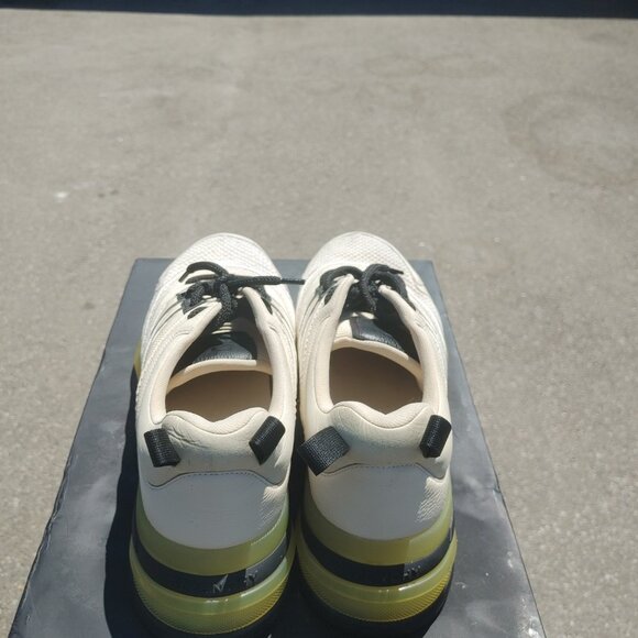 Givenchy GIV 1 Sneaker